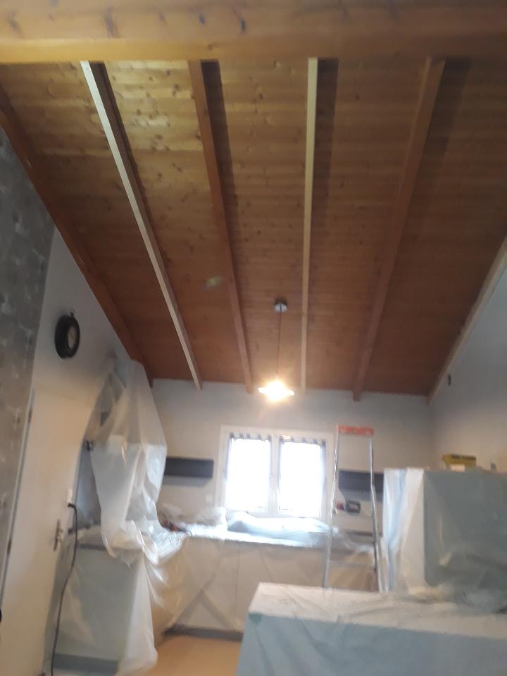 ancien-plafond-avant-isolation-laine-verre